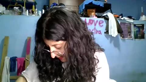 Snapshot of love_electra chatting on 10.10.25 love_electra online show from 10.10.25