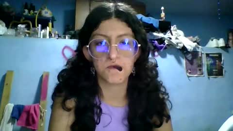 Snapshot of love_electra chatting on 10.15.25 love_electra online show from 10.15.25