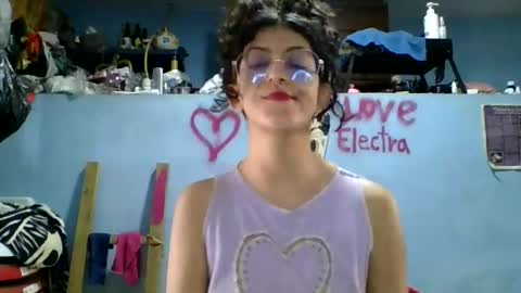 Snapshot of love_electra chatting on 10.25.25 love_electra online show from 10.25.25