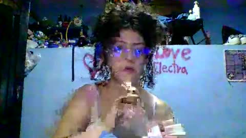 Snapshot of love_electra chatting on 02.02.26 love_electra online show from 02.02.26