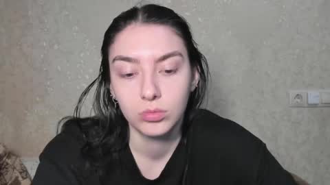 Snapshot of love_lina_muuur chatting on 04.18.26 LINA online show from 04.18.26