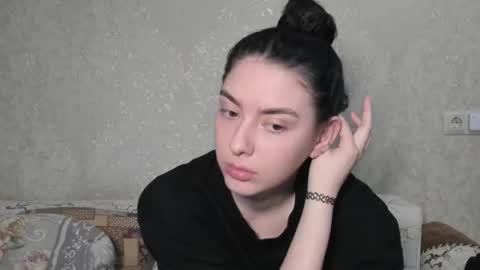 Snapshot of love_lina_muuur chatting on 04.19.26 LINA online show from 04.19.26