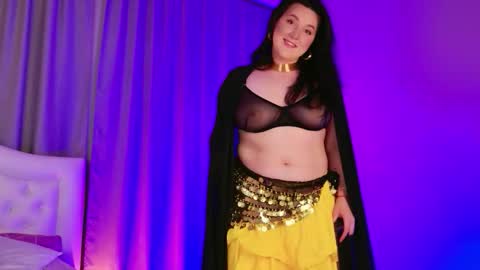 Snapshot of love_me_tonight_ chatting on 01.12.26 Monika online show from 01.12.26