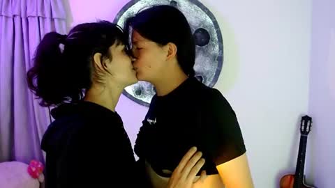 Snapshot of love_oftwo chatting on 07.14.26 Melisa Emily online show from 07.14.26