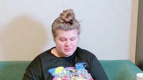 Snapshot of love_wiggy18 chatting on 12.06.24 Ally online show from 12.06.24