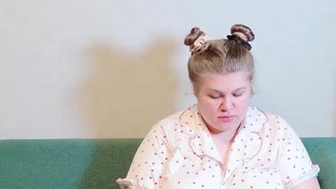 Snapshot of love_wiggy18 chatting on 12.09.24 Ally online show from 12.09.24