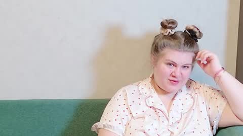 Snapshot of love_wiggy18 chatting on 12.10.24 Ally online show from 12.10.24