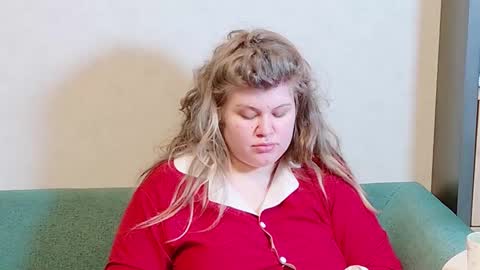 Snapshot of love_wiggy18 chatting on 01.10.25 Ally online show from 01.10.25