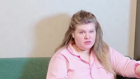 Snapshot of love_wiggy18 chatting on 01.13.25 Ally online show from 01.13.25