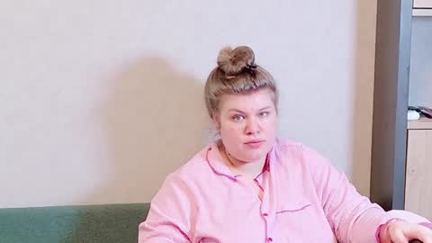 Snapshot of love_wiggy18 chatting on 02.24.25 Ally online show from 02.24.25