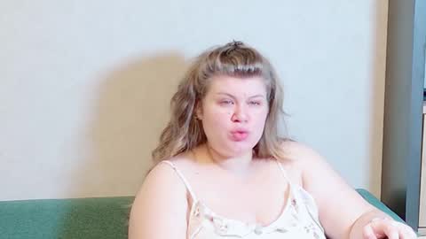 Snapshot of love_wiggy18 chatting on 02.25.25 Ally online show from 02.25.25