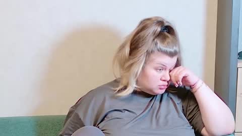 Snapshot of love_wiggy18 chatting on 02.27.25 Ally online show from 02.27.25