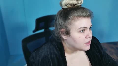 Snapshot of love_wiggy18 chatting on 02.17.26 Ally online show from 02.17.26