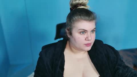 Snapshot of love_wiggy18 chatting on 02.18.26 Ally online show from 02.18.26