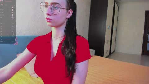 Elisabette online show from 04.06.26