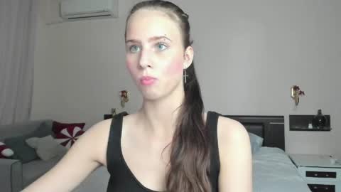 Snapshot of lovebettie chatting on 06.09.26 Elisabette online show from 06.09.26