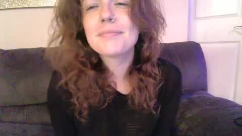 Snapshot of loveconnie chatting on 09.25.25 Connie Rae online show from 09.25.25