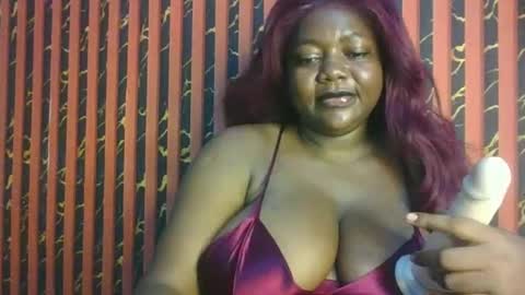 Snapshot of lovecumsluttie chatting on 03.09.26 mila online show from 03.09.26