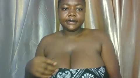 Snapshot of lovecumsluttie chatting on 03.17.26 mila online show from 03.17.26