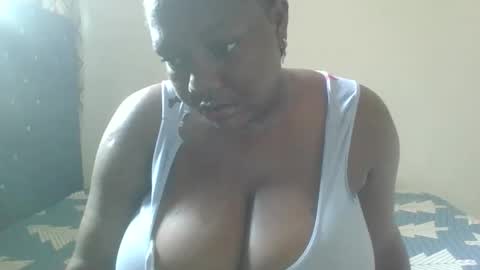 Snapshot of lovecumsluttie chatting on 03.27.26 mila online show from 03.27.26