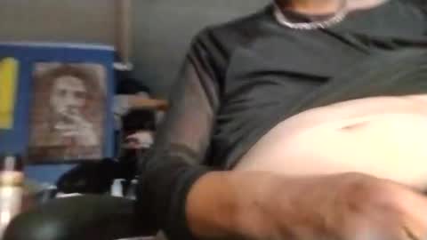 Snapshot of lovefromal chatting on 10.17.25 lovefromal online show from 10.17.25