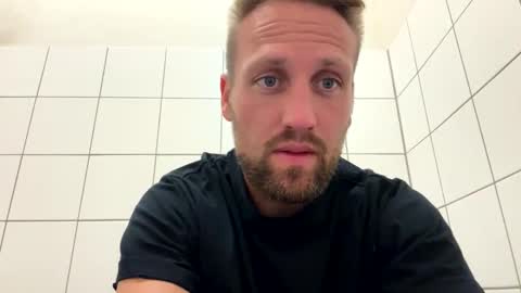 lovefuesse online show from 09.12.25