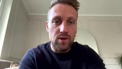 lovefuesse online show from 10.30.25