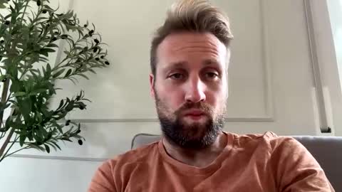 lovefuesse online show from 11.18.25