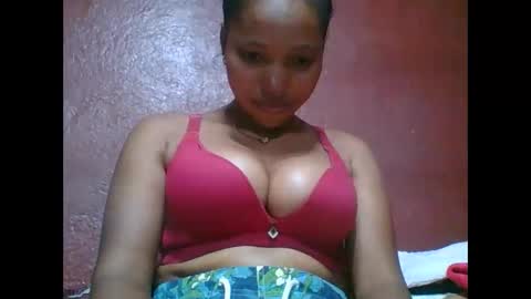 Snapshot of loveinlife750427 chatting on 01.06.26 loveinlife750427 online show from 01.06.26