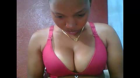 Snapshot of loveinlife750427 chatting on 01.08.26 loveinlife750427 online show from 01.08.26