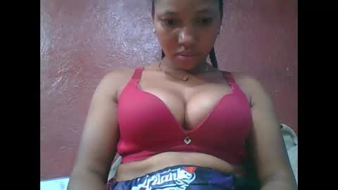 Snapshot of loveinlife750427 chatting on 01.12.26 loveinlife750427 online show from 01.12.26