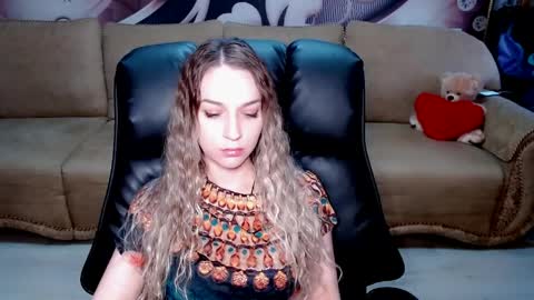 private open online show from 04.02.26