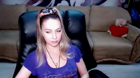 private open online show from 04.06.26