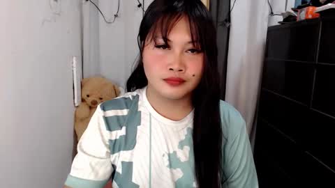 Snapshot of lovely_carmen_intown chatting on 09.14.25 lovely_carmen_intown online show from 09.14.25