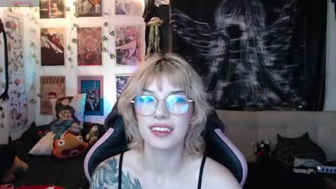 Snapshot of lovely_cass chatting on 07.07.26 Cassie online show from 07.07.26
