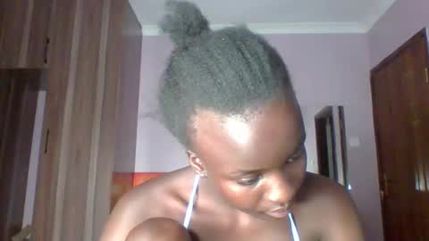 Snapshot of lovely_choco chatting on 09.28.25 Choco online show from 09.28.25