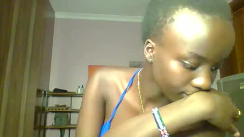 Snapshot of lovely_choco chatting on 09.30.25 Choco online show from 09.30.25