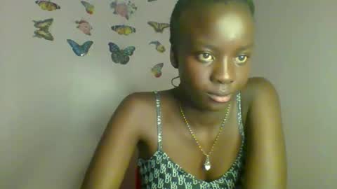 Snapshot of lovely_choco chatting on 12.19.25 Choco online show from 12.19.25