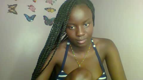 Snapshot of lovely_choco chatting on 12.20.25 Choco online show from 12.20.25