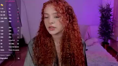 Snapshot of lovely_emma18 chatting on 06.11.26 Emma online show from 06.11.26