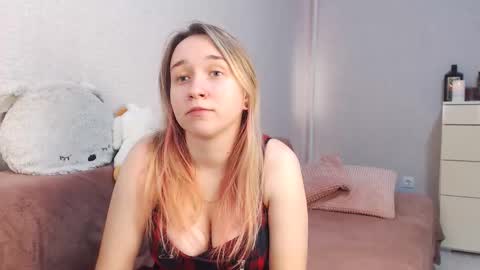 Lovely Hayley online show from 11.27.25