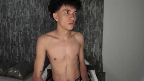Snapshot of lovely_horny713 chatting on 04.24.26 Salo online show from 04.24.26