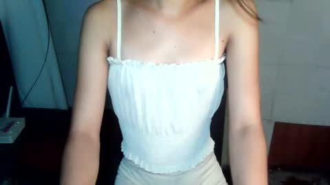 lovely_joan123 online show from 05.15.26