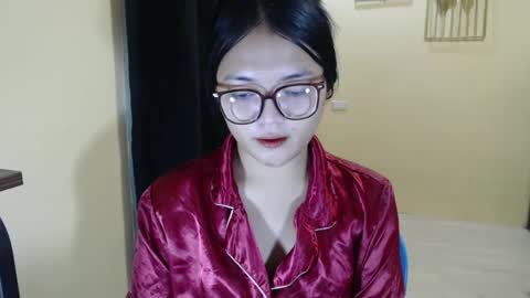 Snapshot of lovely_laura09 chatting on 03.07.25 Lovely Laura online show from 03.07.25