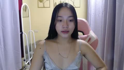 Snapshot of lovely_leah23 chatting on 09.10.25 lovely_leah23 online show from 09.10.25