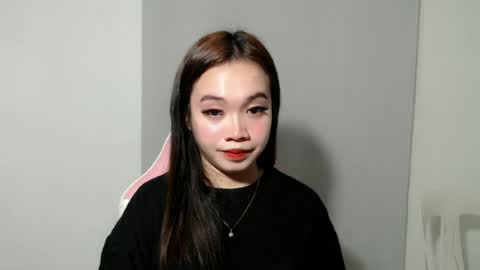 lovely_lianne online show from 07.04.26
