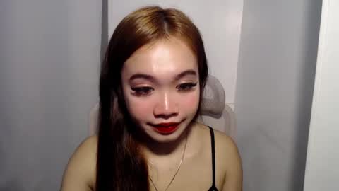 lovely_lianne online show from 07.28.26