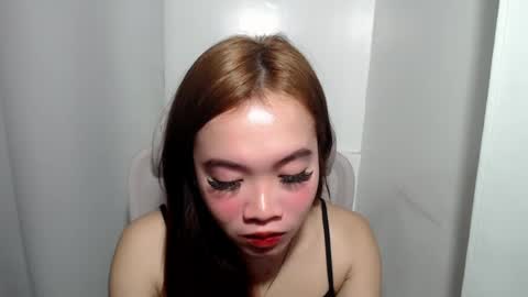 lovely_lianne online show from 07.28.26
