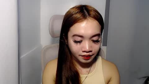 lovely_lianne online show from 08.05.26
