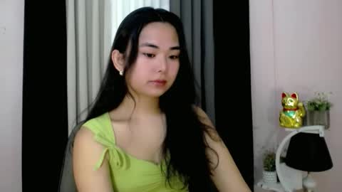 Snapshot of lovely_maria_x chatting on 09.21.25 Maria online show from 09.21.25